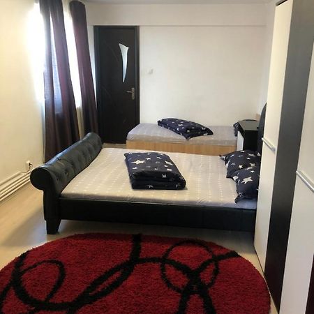 Hostel Mialma โอเนชต์ ภายนอก รูปภาพ