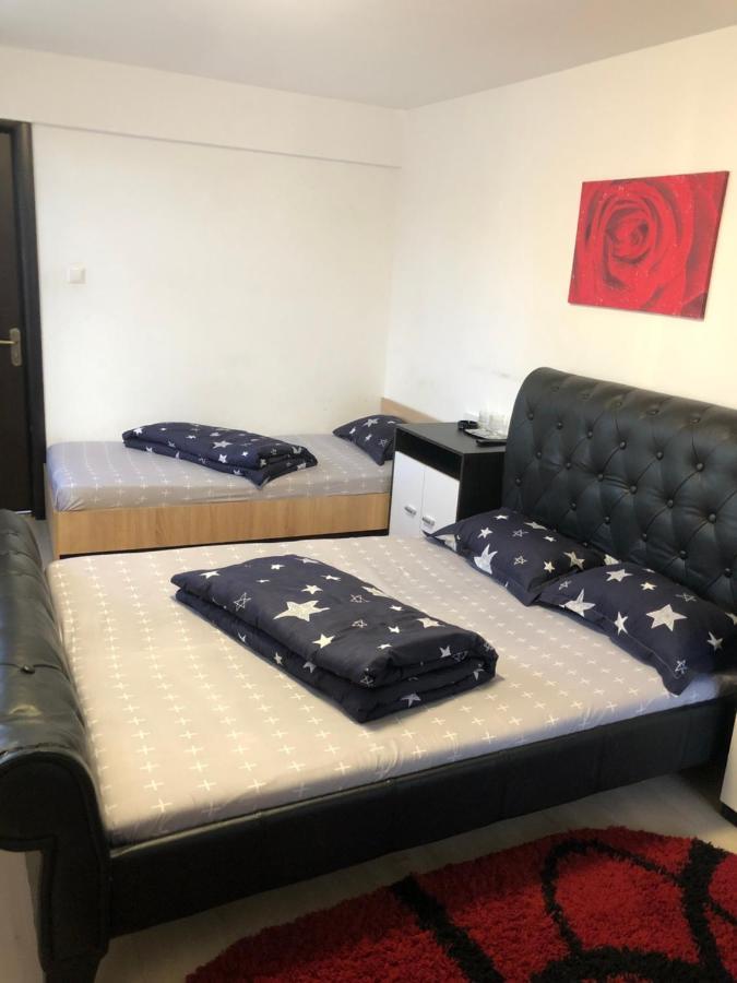 Hostel Mialma โอเนชต์ ภายนอก รูปภาพ